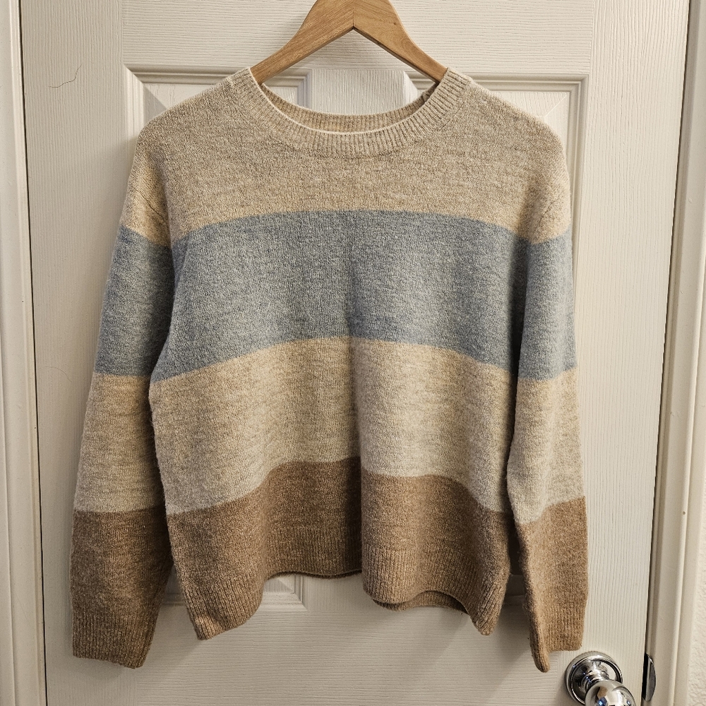 H&M Wool Crew Neck Beige Sweater